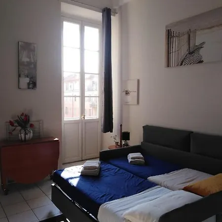 Aida - Rue Bosio * نيس