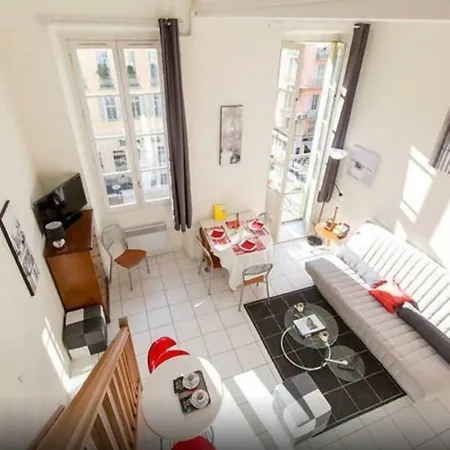 Aida - Rue Bosio نيس